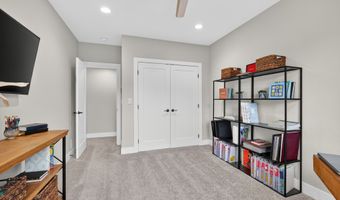 1007 Lynne Dr, Adel, IA 50003