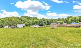 43 Pelzer St, Asheville, NC 28804
