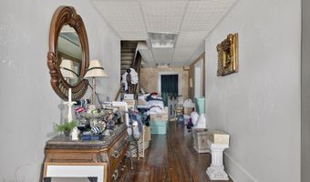 302 SW Front St, Abingdon, VA 24210