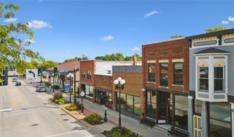 211 E Main, Anamosa, IA 52205