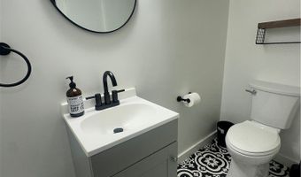 80 Forest Rd, Ambridge, PA 15003