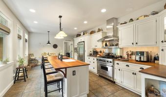 1201 Paradise Valley Rd, Bonners Ferry, ID 83805