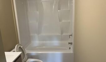 2 Trowbridge Ct, Ann Arbor, MI 48108