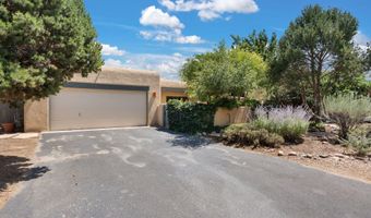 2740 TRAMWAY Cir NE, Albuquerque, NM 87122