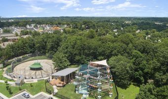 880 N POLLARD St N 224, Arlington, VA 22203