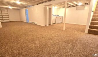 64 4th St, Bristol, CT 06010