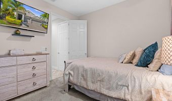 7702 PARADISO Dr, Apollo Beach, FL 33572