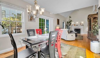 16 Weathervane Rd 16, Bristol, CT 06010