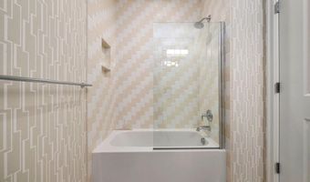 250 W Spring St 1214, Columbus, OH 43215
