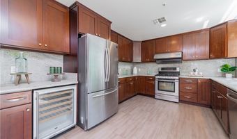 325 E Duarte Rd C, Arcadia, CA 91006
