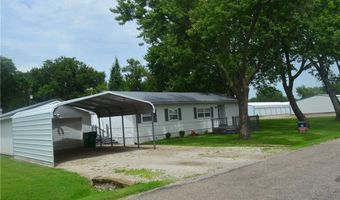 24 W 2nd St, Adrian, MO 64720