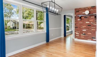 190 Brookhaven Rd, North Kingstown, RI 02852