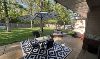 1025 Nickolas St, Aurora, MO 65605