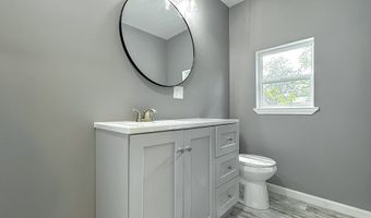 913 Virginia Pl, Bainbridge, GA 39819