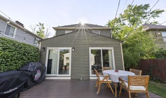 922 Palmer Rd, Columbus, OH 43212