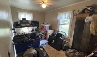 4658 N Croswell Rd, Alma, MI 48801