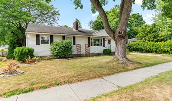 21 Alder Ln, Burlington, VT 05401