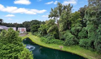 1034 Alpine Ridge Dr G6, Ballwin, MO 63021