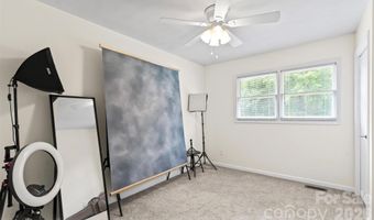 2910 Floral Dr, Albemarle, NC 28001