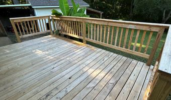 106 SHORE Dr, Big Sandy, TN 38221