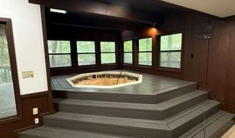 352 N Peak Dr, Alpharetta, GA 30022