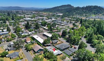 325 WATER St, Springfield, OR 97477