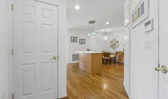 146 Parkwood Dr, Augusta, ME 04330