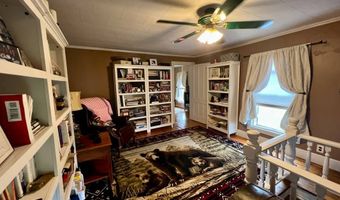 166 Manny Corners Rd, Amsterdam, NY 12010