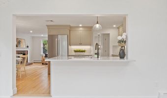 21 Clark Rd, Bedford, MA 01730