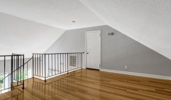 3052 S BUCHANAN St #C1, Arlington, VA 22206