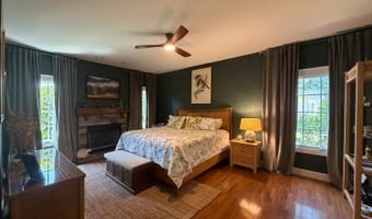 32 Red Maple Ct, Batesville, IN 47006