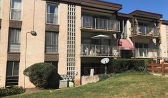 5200 NEWTON St T-1, Bladensburg, MD 20710