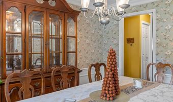 307 Blue Ridge Place Ct, Ballwin, MO 63011
