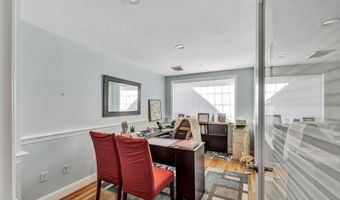 677 W West Main St, Barnstable, MA 02630