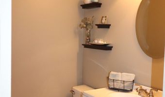 1900 Waverly Ln, Algonquin, IL 60102