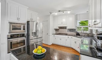 706 Braidwood Rdg NW, Acworth, GA 30101