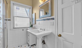 39 E End Ave, Avon By The Sea, NJ 07717