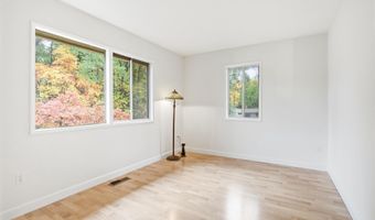 4024 IVA Ln, Annandale, VA 22003