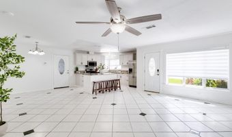 1406 S State St, Abbeville, LA 70510