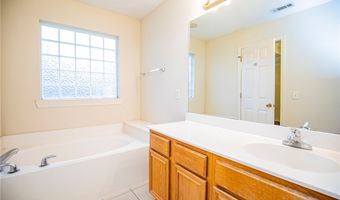 908 Cheyenne Dr, Bentonville, AR 72712
