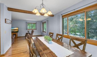135 Knollwood St W, Annandale, MN 55302