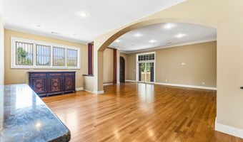 210 NW F St, Bentonville, AR 72712