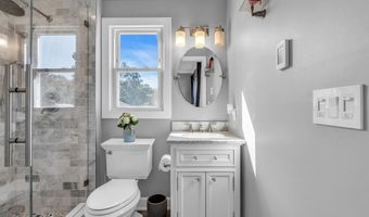 23 Pelican Dr, Bayville, NJ 08721