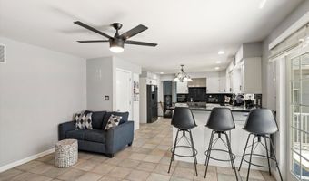 4 Twain Dr, Allentown, NJ 08501