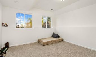 5485 DIVISION Ave, Cheyenne, WY 82007
