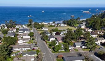 17305 BLUEBERRY Dr, Brookings, OR 97415