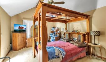 113 Meadow Spring Ln, Amherst, NY 14051