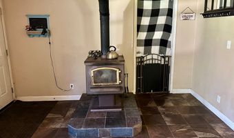 89 E Prospectors Dr, Cascade, ID 83611