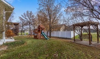 1415 Nicklaus Dr, Aberdeen, SD 57401