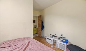 51 Warner St, Newport, RI 02840